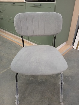 стул орландо цвет черный, сиденье ткань велюр серый