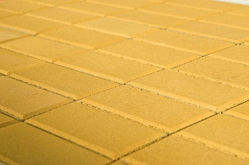 тротуарная плитка прямоугольник желтый 200*100*40 (на поддоне 19,44 м2)